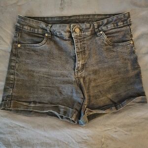 Serra Black Denim shorts